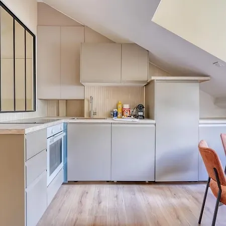 4D. Appart#2Pers#1Chambre#Commerce#Paris 15#Ac Parijs