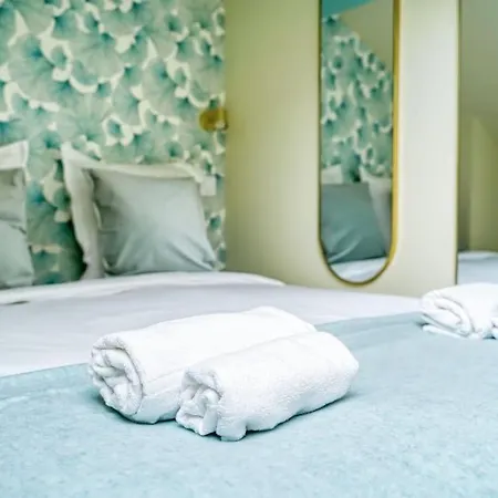 Apartment 4d#appart 4pers # 1 # Commerce # 15#ac Paris