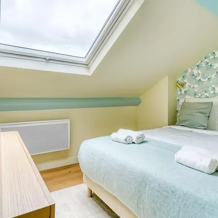 4d#appart 4pers # 1 # Commerce # 15#ac Apartment