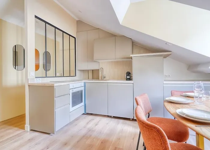 Apartman 4d#appart 4pers # 1 # Commerce # 15#ac *